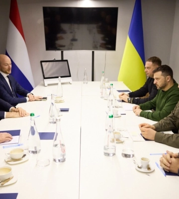 Зеленський у Харкові підписав угоду про співробітництво з Нідерландами
