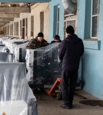 Українські медзаклади отримали ще понад 240 генераторів