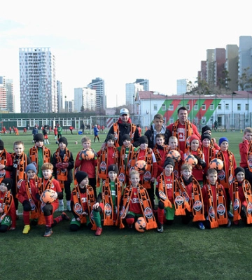 ФОТО. Шахтер помог Локомотиву, базу которого уничтожила российская ракета