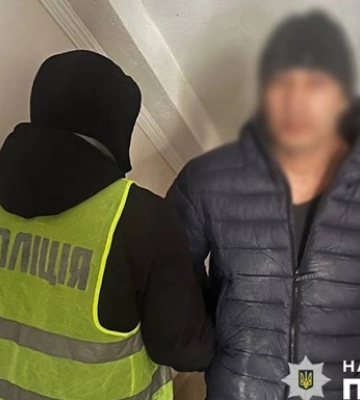 Полиция задержала разбойника, ограбившего обменник в Киеве