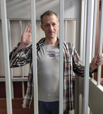 російського журналіста хочуть засудити до 8 років ув'язнення за "фейки" про вбивства в Бучі