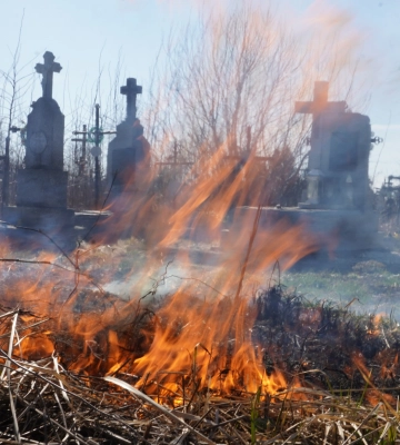 На Львівщині активізувалися палії сухої трави