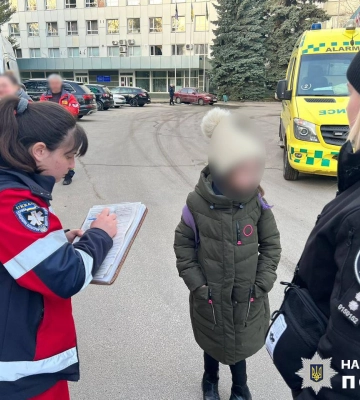 10-летняя девочка не хотела учить уроки и сбежала из дома в Харькове