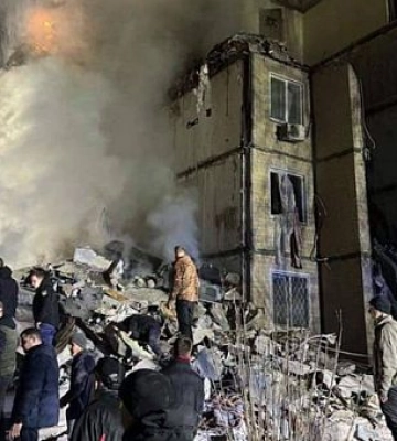 Ракетний удар по Одесі: з-під завалів будинку дістали тіло тримісячного малюка