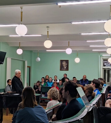 Чоловіки залишились, жінка повернулася в Україну: скандал з артистами Львівської опери отримав продовження