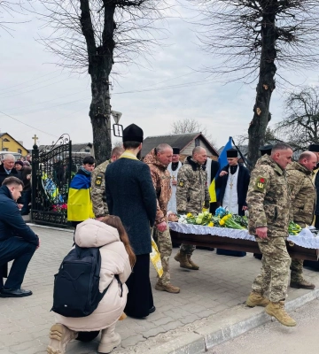 Палії чекали темряви: на Волині загасили дві пожежі сухостою