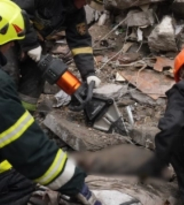 Під завалами в Одесі виявили п&#039;яту загиблу людину