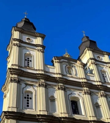 Розклад Богослужінь у центральних храмах Івано-Франківська