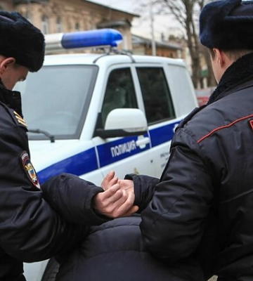 &quot;Велика зачистка перед виборами&quot;: у Маріуполь приїхали екіпажі поліцейських з РФ для пошуку партизанів, - Андрющенко
