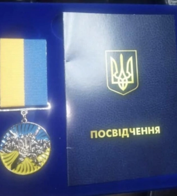 За мужність і успішне виконання бойових завдань: волинянина відзначили трьома почесними нагородами
