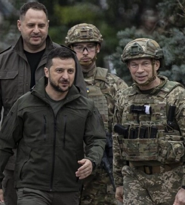 Президент дав Сирському карт-бланш на кадрові зміни в армії