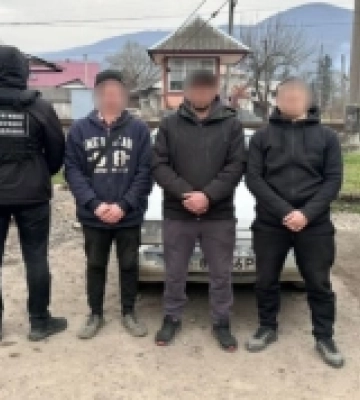 Чоловіка з Тернопільщини затримали при спробі перетину кордону на Закарпатті