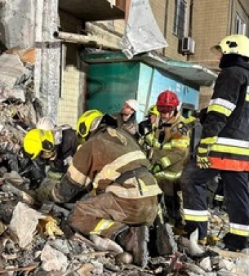 Под завалами дома в Одессе обнаружили еще одного погибшего младенца: новые данные о жертвах российского удара, фото