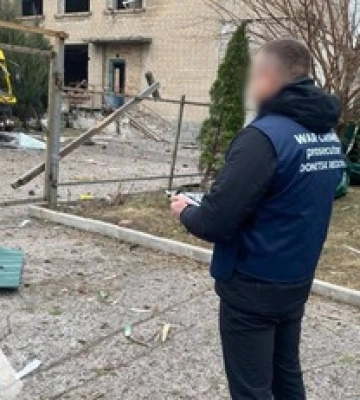 Войска РФ обстреляли Мирноград в Донецкой области: есть раненые и много разрушений, фото и видео