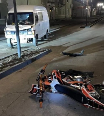 У автопригоді на Рівненщині травмувалися неповнолітні мотоцикліст і пасажир