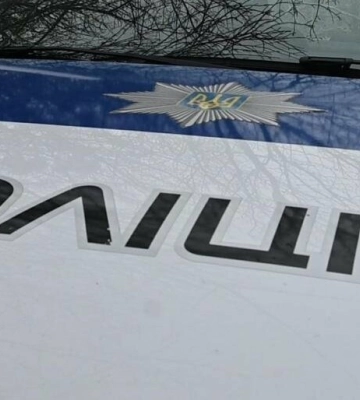 У Полтаві чоловік відібрав телефон у 10-річної дитини: йому загрожує до 10 років позбавлення волі
