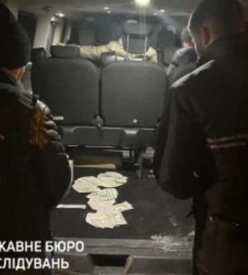 У Києві викрили масштабну оборудку з викрадання військового одягу на понад 3,6 млн гривень