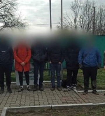 На Закарпатті прикордонники затримали 6 чоловіків, які намагались потрапити до ЄС
