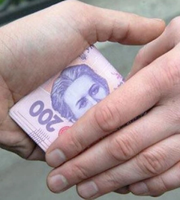 Хабарі у сервісних центрах: МВС звернулося до українців