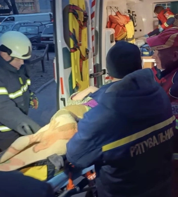 Довго не виходила на зв'язок: у Луцьку рятувальники допомогли одинокій жінці