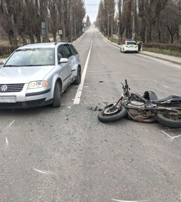 У Рівному ДТП з мотоциклом. Кермувальник двоколісного в лікарні