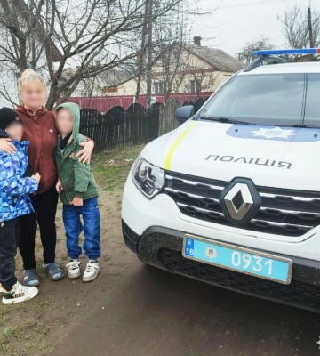 На Рівненщині поліцейський знайшов двох 9-річних хлопців: йшли з Хмельниччини