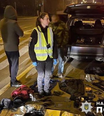 У Києві затримали грабіжників, які намагалися підірвати поліцейських гранатою