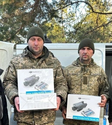Квадрокоптери, які Ковель отримав від німецьких партнерів, доправили бійцям на передову