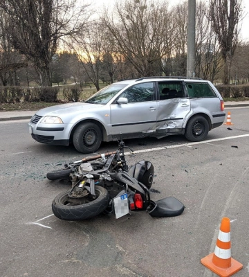 Мотоцикліст у Рівному травмувався у ДТП