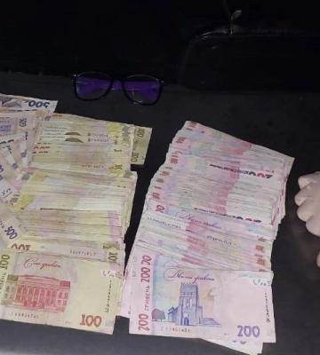 У Кропивницькому затримали шахрайок, які &quot;зняли порчу&quot; за 57 тисяч гривень