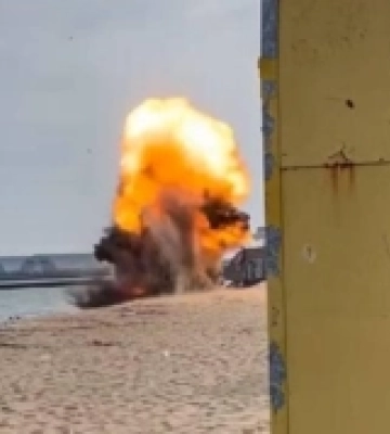 В Одесі підірвали якірну міну, яку прибило до узбережжя