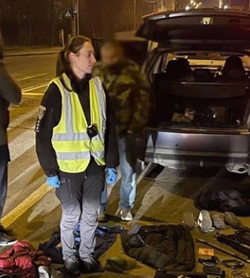 В Киеве вор во время задержания пытался подорвать полицейских