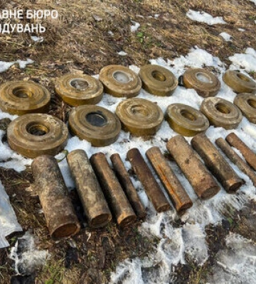 На Сумщині виявлено схрон з боєприпасами російських військових, - ДБР. ФОТОрепортаж