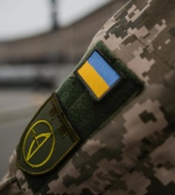 Операция &quot;Бусик&quot; провалилась: в Мукачево люди в пикселе избили мужчину, но не смогли забрать, видео