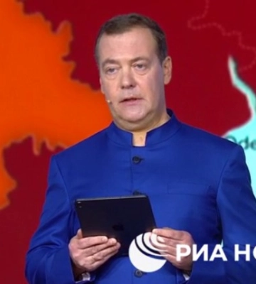 Медведєв заявив, що території по обидва береги Дніпра – частина РФ, а Україна - це Росія