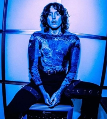 Фронтмен Bring Me The Horizon підтримав українців