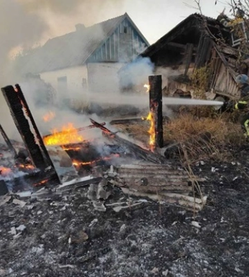 Росіяни обстріляли касетними боєприпасами село на Запоріжжі: є жертва