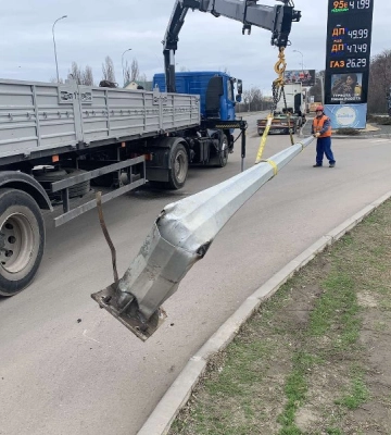 На важливій дорозі в Одеській області відновили зовнішнє освітлення