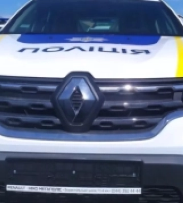 Судили двох чоловіків, які на Волині зірвали номерний знак з поліцейського авто