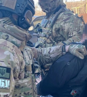 Пытался взорвать почту: в Запорожье задержали агента рф