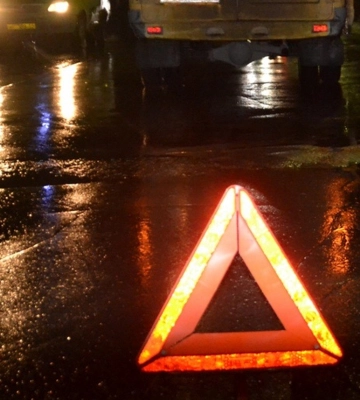 У Володимирському районі поліція встановлює особу загиблого в ДТП чоловіка