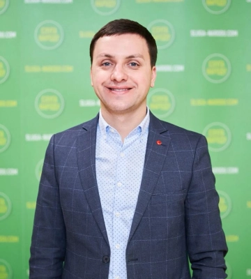 Заробив на черешні — «слузі» вдалося заробити 200 тис. дол. на житло у Києві