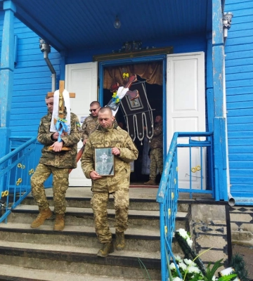 Два Герої поповнили лави Небесного Легіону: на Волині попрощалися із захисниками Віталієм Пучковським та Олексієм Кушніром