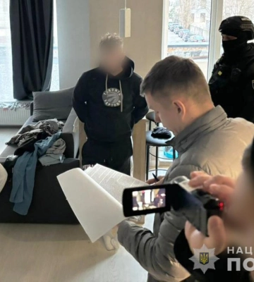 Затримали членів злочинної організації, які привласнювали віртуальні активи під приводом онлайн-заробітку