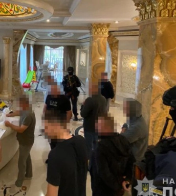 На Дніпропетровщині викрили банду виробників фальшивого пального
