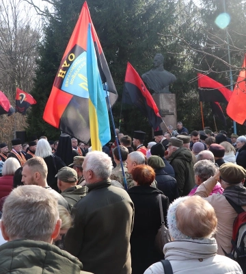 У Львові нагадали, як полковник Євген Коновалець вплинув на гімназиста Романа Шухевича