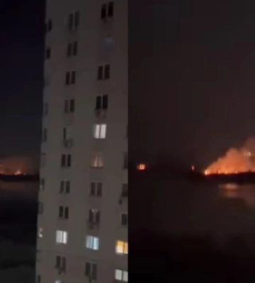 Під Києвом вирує масштабна пожежа. Відео
