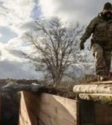 Україна не підготувала лінії оборони за Авдіївкою: тепер бійці копають, ламаючи спини – NYT