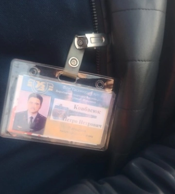 Провідник поїзда через забобон відмовлявся пустити пасажирок у вагон