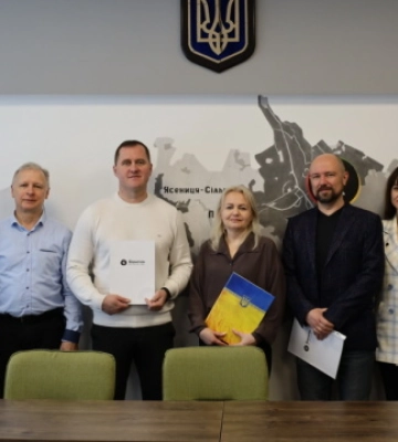 Японія виділила грант на придбання медобладнання для лікарні на Львівщині